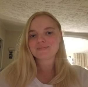 Meet your Posher, Dena